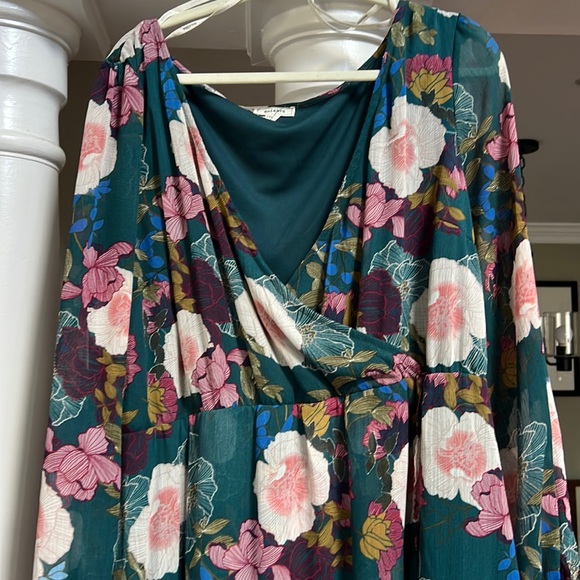 Soieblu Hilo Maxi Dress - Picture 1 of 4